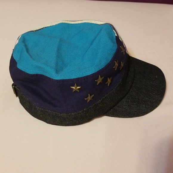 Hat - Picture 3 of 4